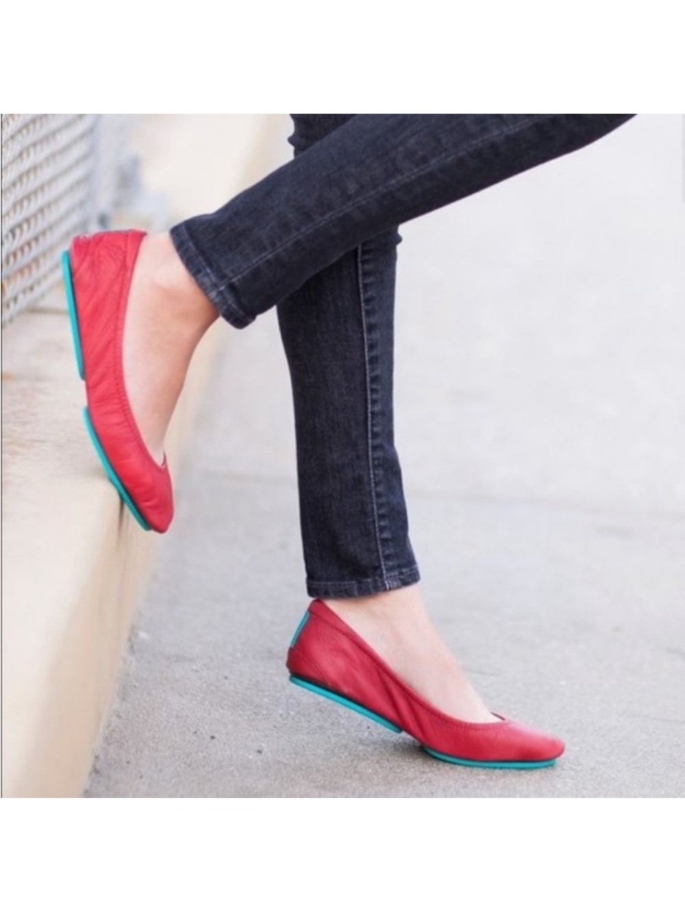 Tieks By Gavrieli Women's Pink  Ballet Flats with Teal Accent Sole Size 7